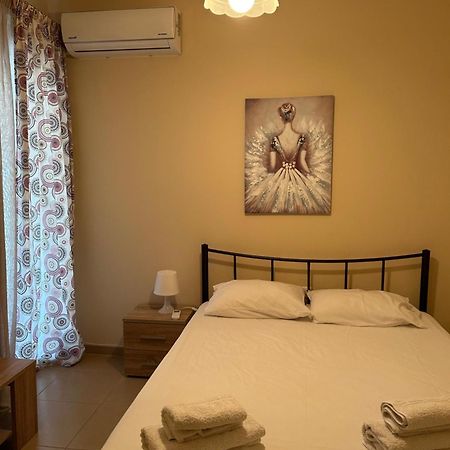 E & F Sea View Flat Apartment Nea Peramos  Ngoại thất bức ảnh