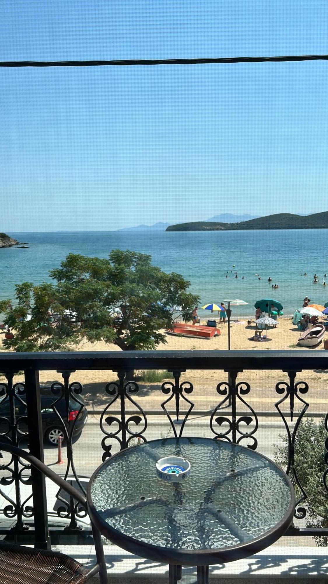 E & F Sea View Flat Apartment Nea Peramos  Ngoại thất bức ảnh