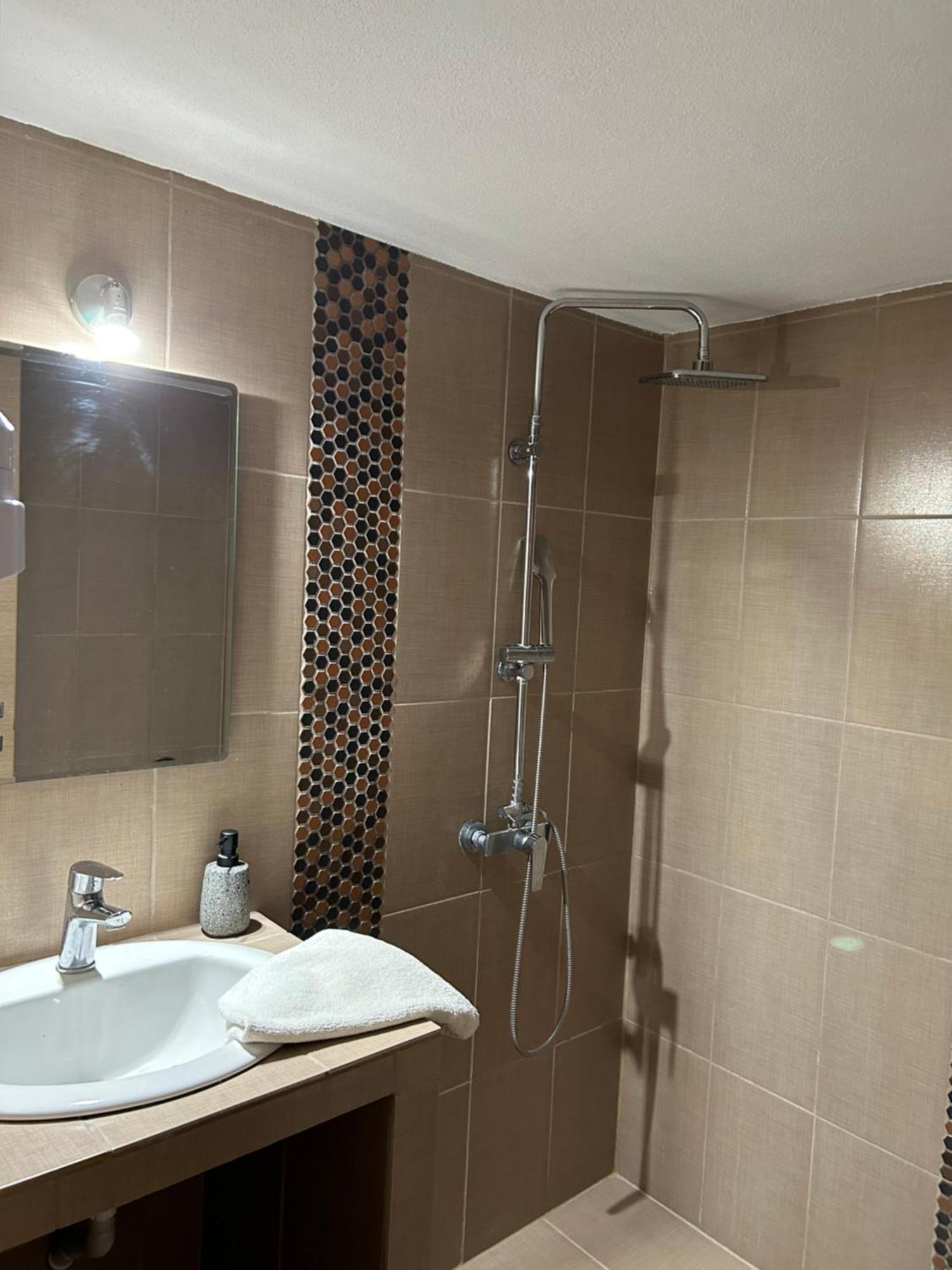 E & F Sea View Flat Apartment Nea Peramos  Ngoại thất bức ảnh